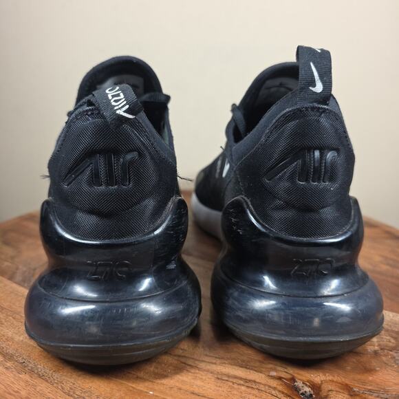 Nike Air Max 270 Mens Black And White Size 12 Low Top Shoes Sneakers AH8050-002 - Picture 3 of 11
